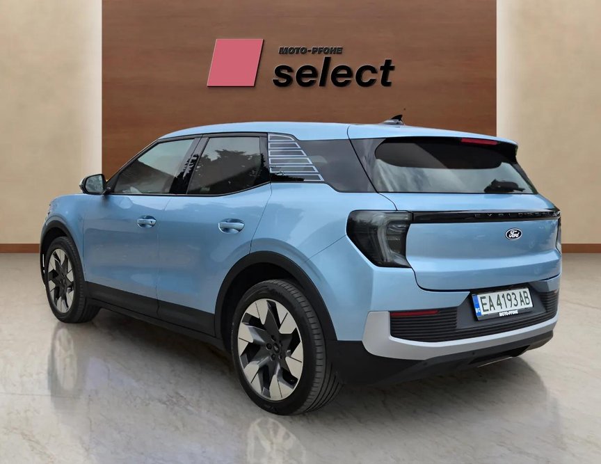 Ford E-Explorer употребяван