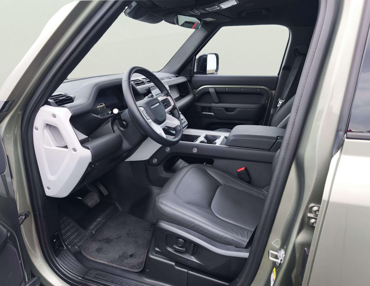 Land Rover Defender употребяван