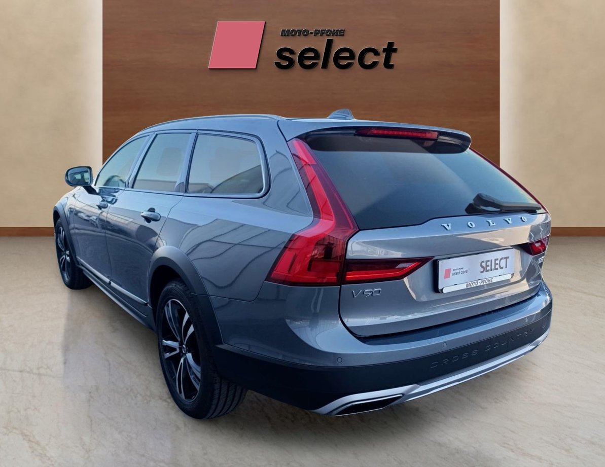 Volvo V90 Cross Country употребяван