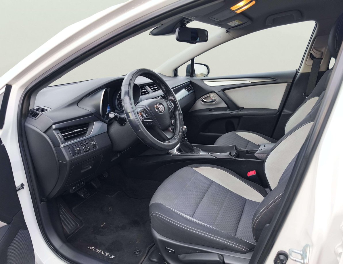 Toyota Avensis употребяван