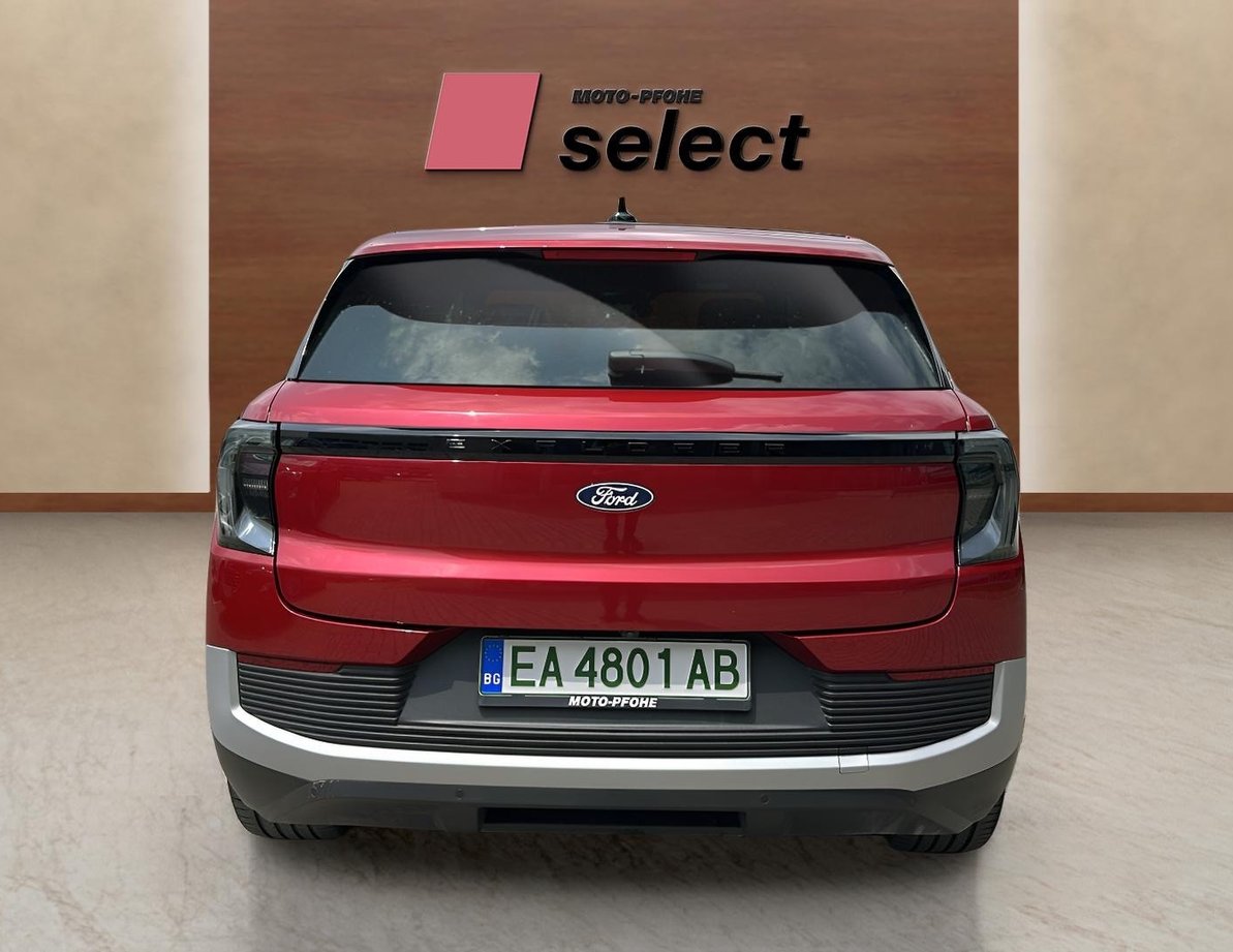 Ford E-Explorer употребяван