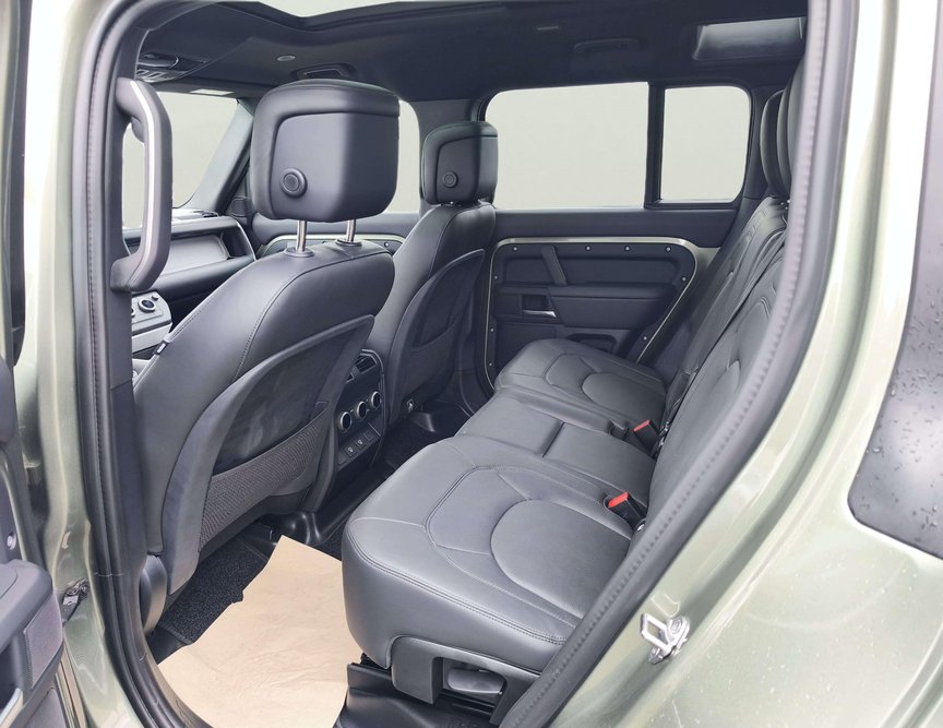 Land Rover Defender употребяван