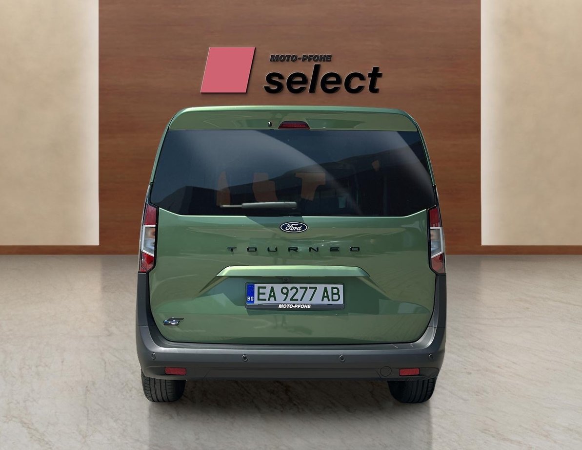 Ford Tourneo Courier употребяван