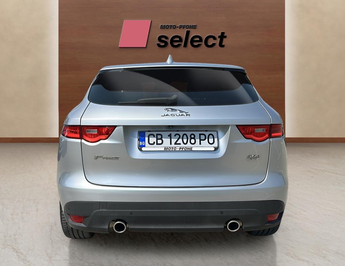 Jaguar F-Pace употребяван