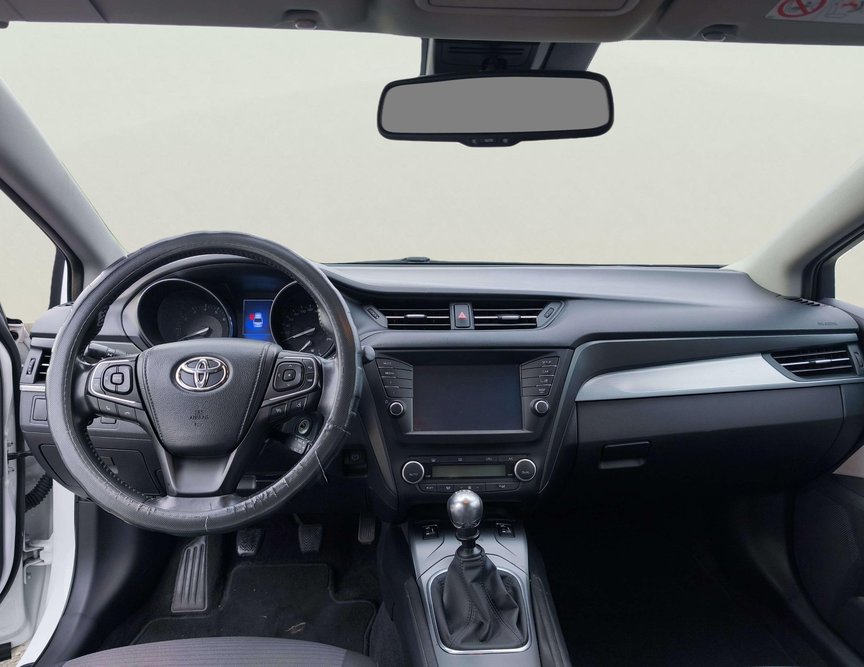 Toyota Avensis употребяван