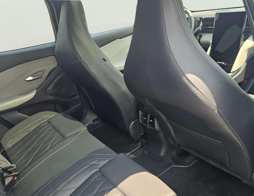 Ford E-Explorer употребяван