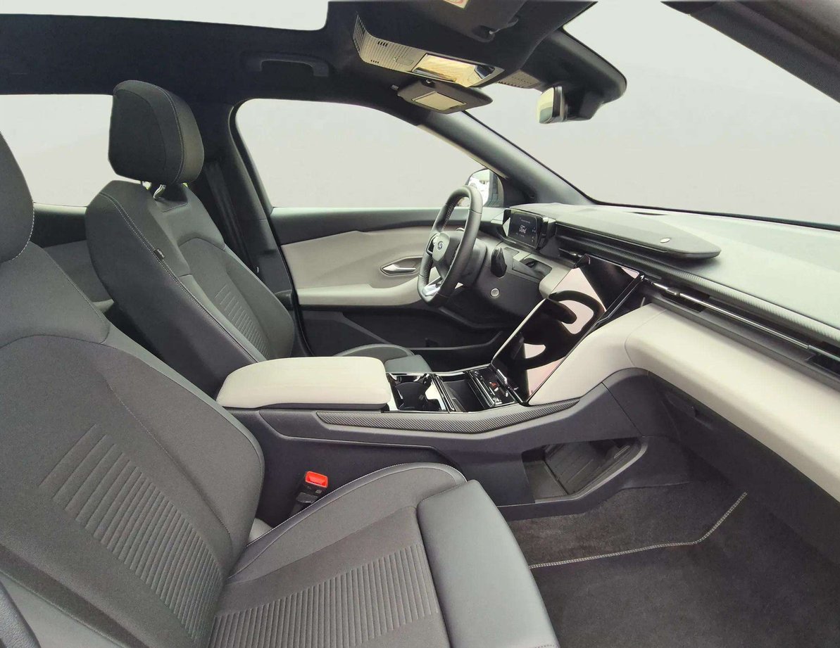 Ford E-Explorer употребяван