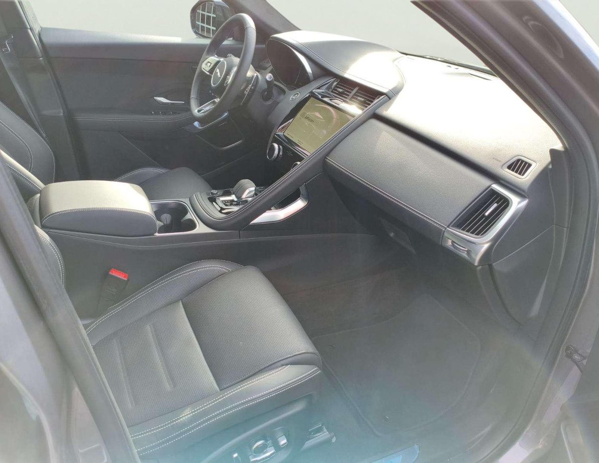 Jaguar E-Pace употребяван