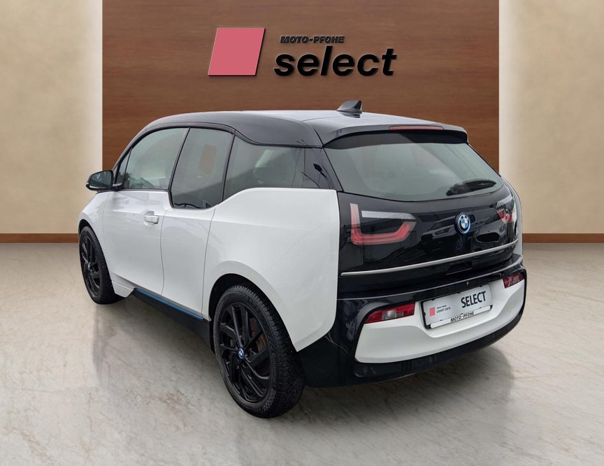 BMW I3 otzad v lqvo