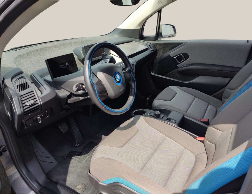 BMW I3 sedalki.jpg