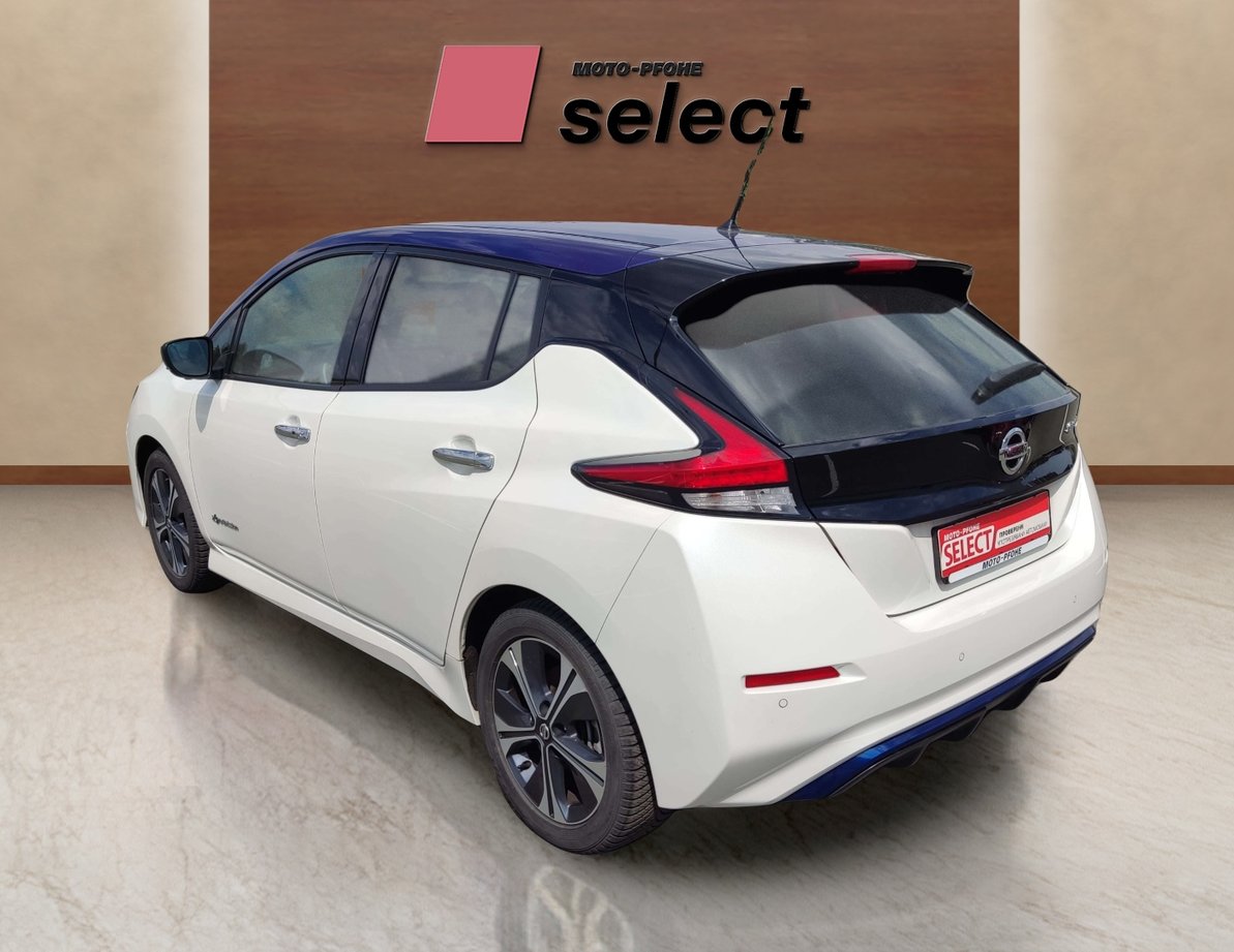 Nissan%20Leaf%20otzad%20v%20lqvo