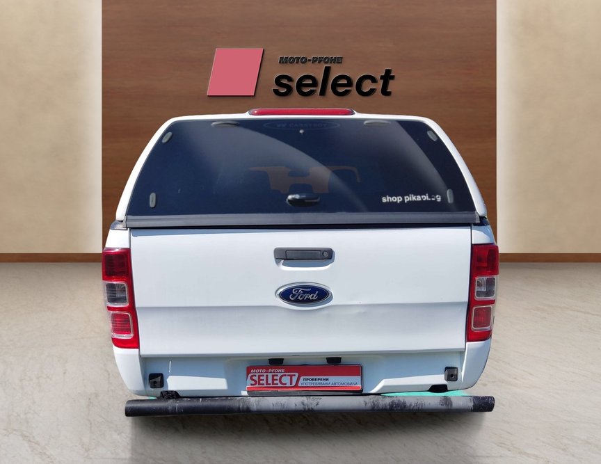 Ford Ranger otzad.jpg